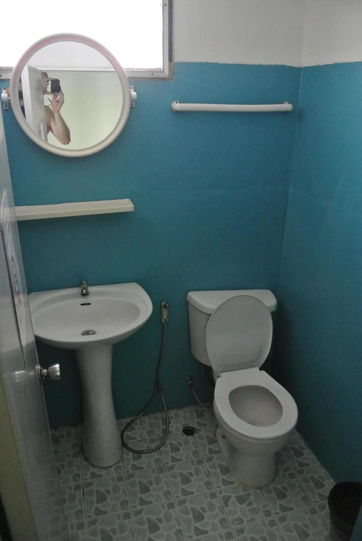 Cumpun Guest House Чиангмай Екстериор снимка